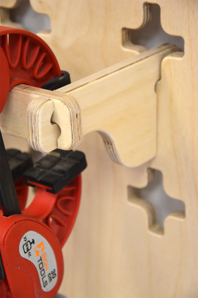 Supporto da parete per pinze